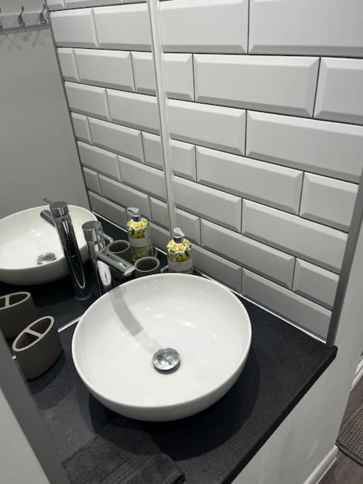 Lento Apartment Winchester Exteriér fotografie